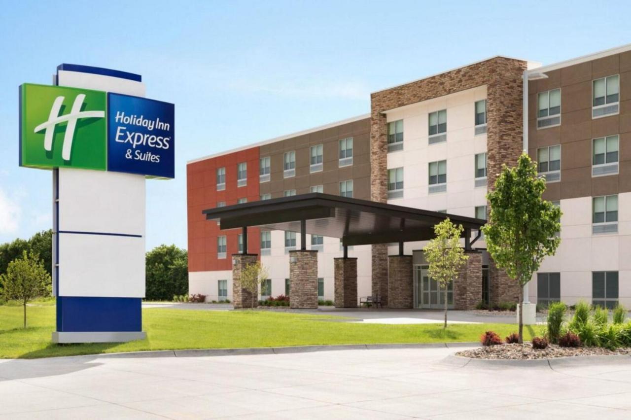 Holiday Inn Express & Suites Rhinelander By Ihg Экстерьер фото