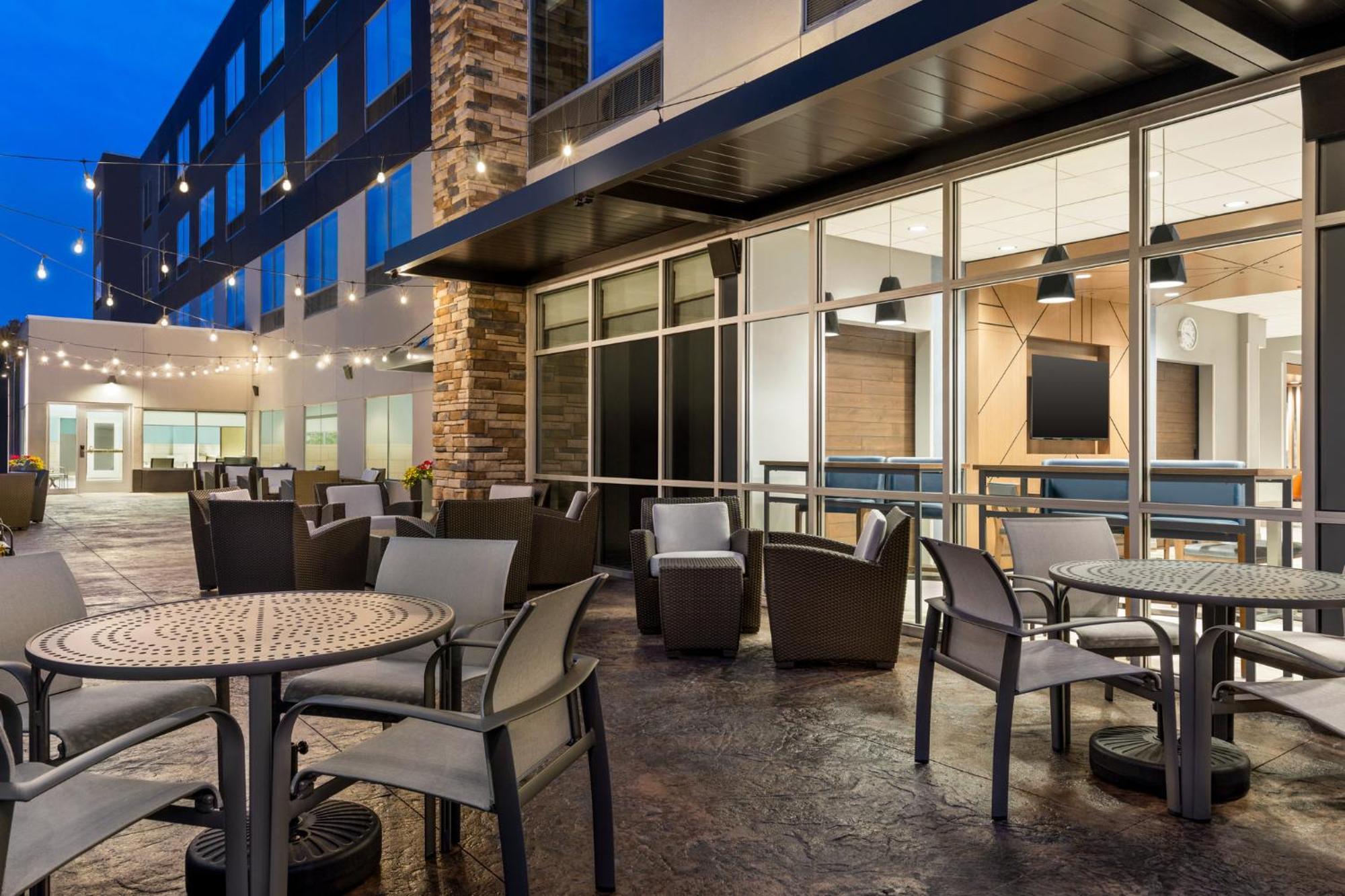 Holiday Inn Express & Suites Rhinelander By Ihg Экстерьер фото